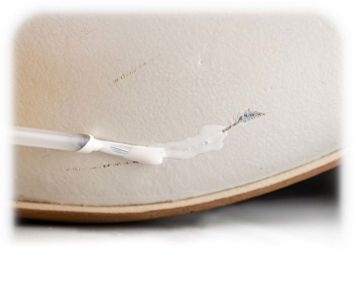 Edea Skate Polish in White, Tan, Black or Ivory