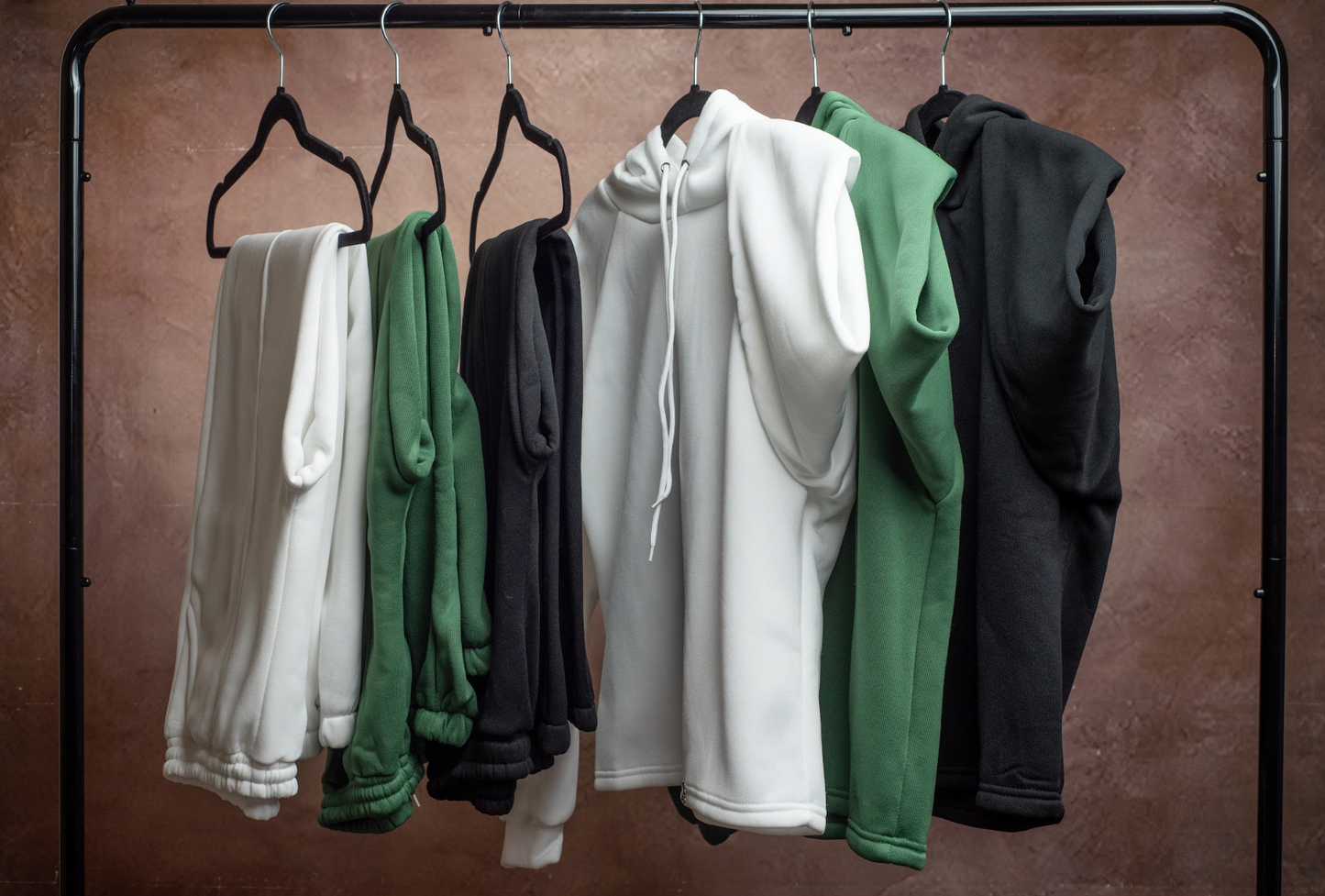 Brilliance & Melrose Evergreen Dreams - The Sweatsuit