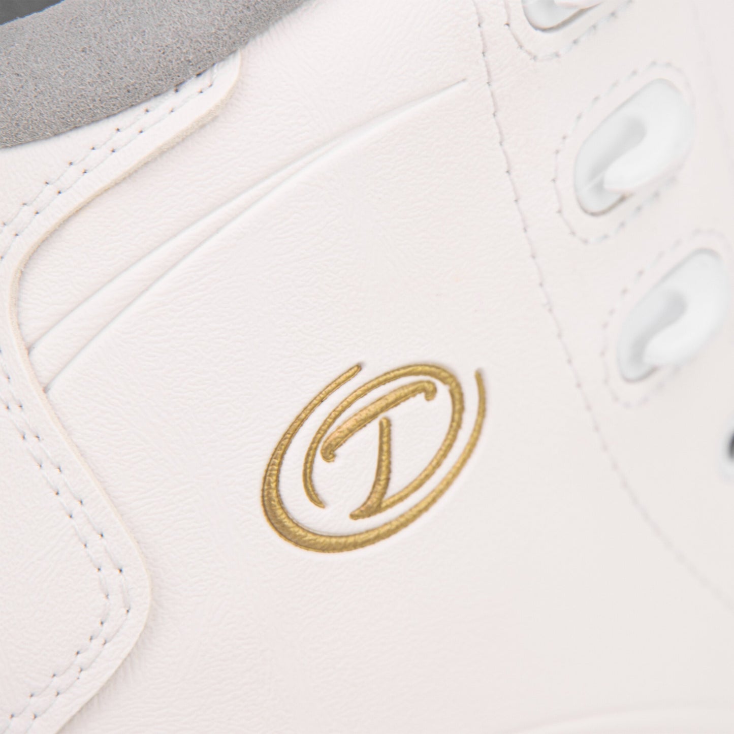 GRAF TANGO WHITE ICE SKATES WITH SHINY STAINLESS BLADES