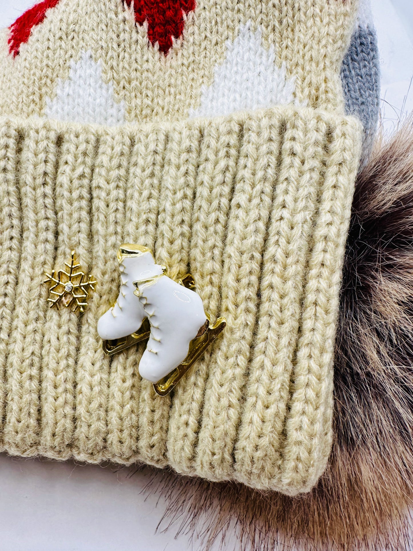 Brilliance & Melrose Ice Skating Counter Hat