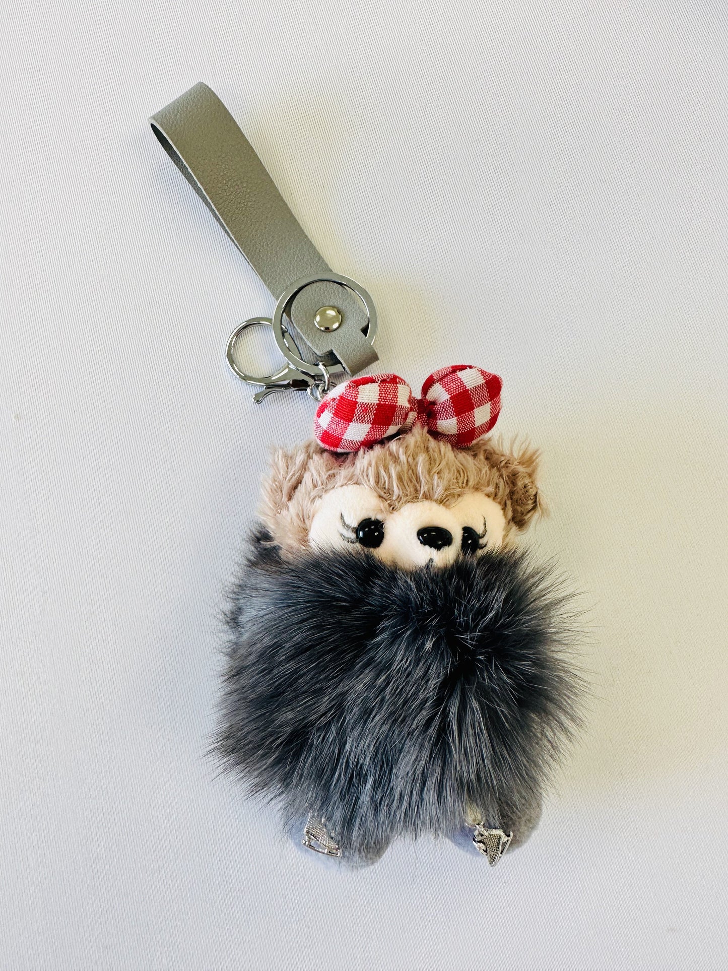 Brilliance & Melrose Mousy Skating Keychain