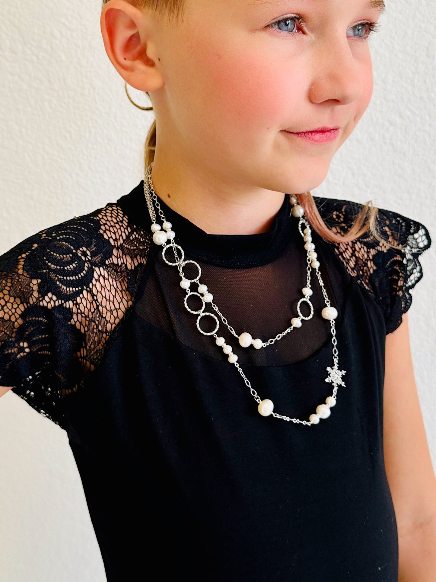 Long Snowflake & Pearls Necklace