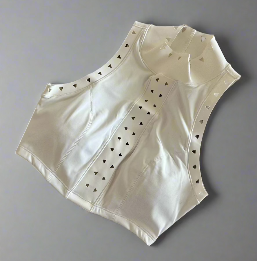 Brilliance & Melrose High-Neck Perforated Cropped Skating TOP