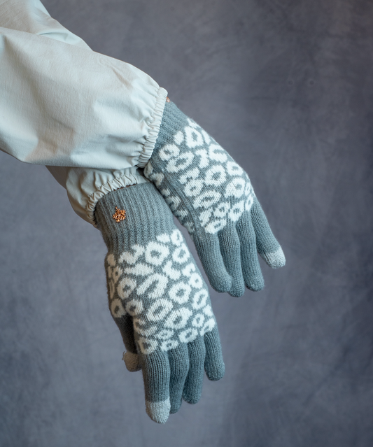 Cheetah Ice Skating Gloves