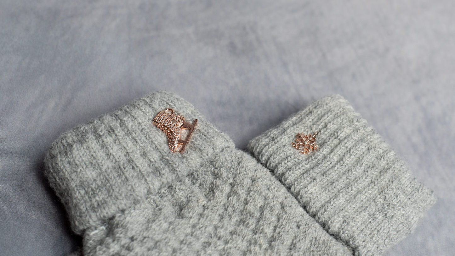 The Gliding Gloves