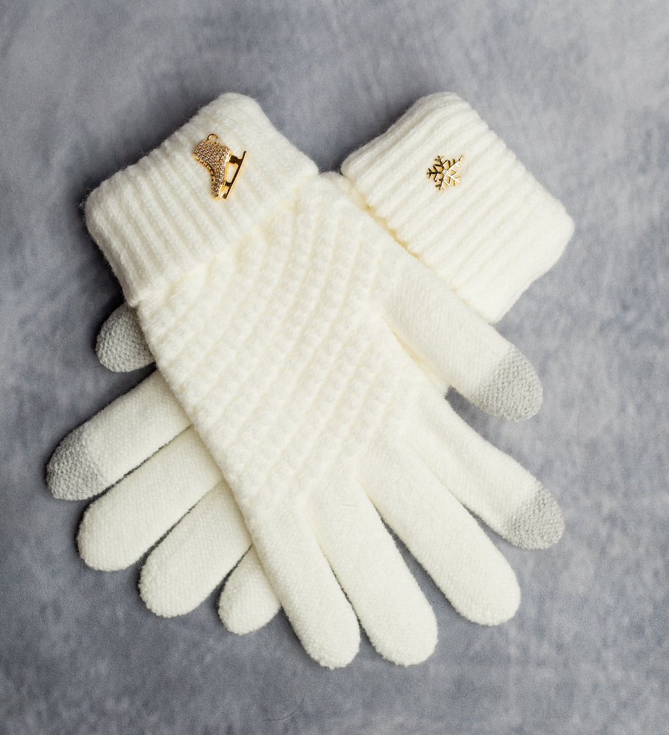 The Gliding Gloves