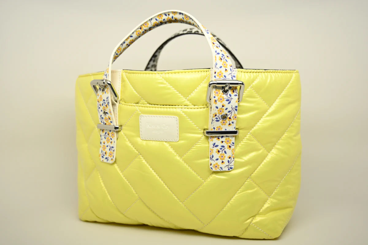Canary Pearly Kiss and cry angels tote bag